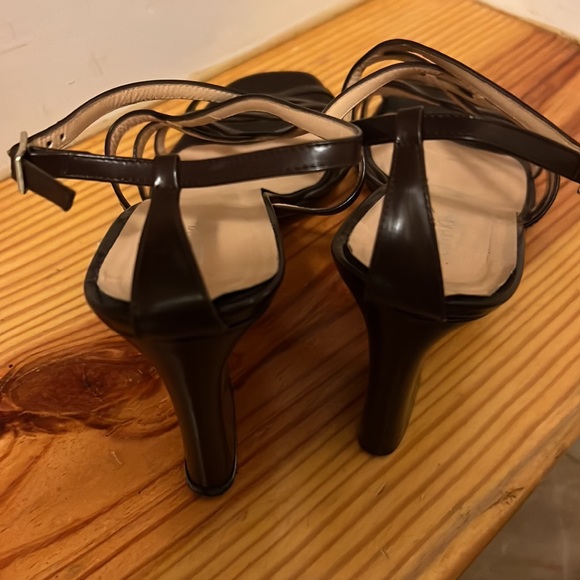 Calvin Klein strapy sandals - Picture 3 of 4